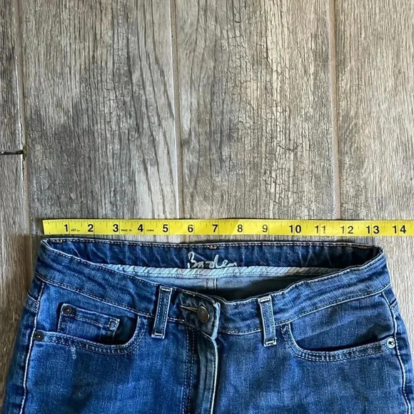 Boden flare jeans Medium wash Midrise Women’s size 4 Stretch denim - Picture 4 of 13